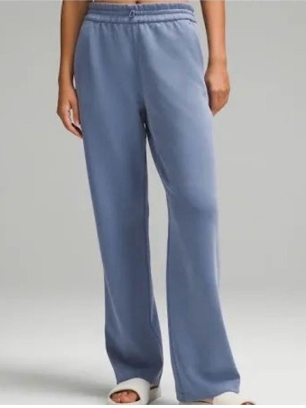 Lululemon Softstreme High-Rise Pant Short